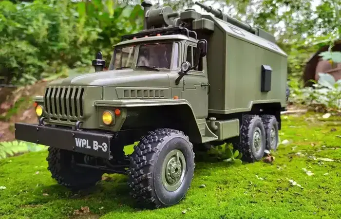 ماشین کنترلی نظامی Command Vehicle مدل SKYMAKER B36 | هابی سنتر